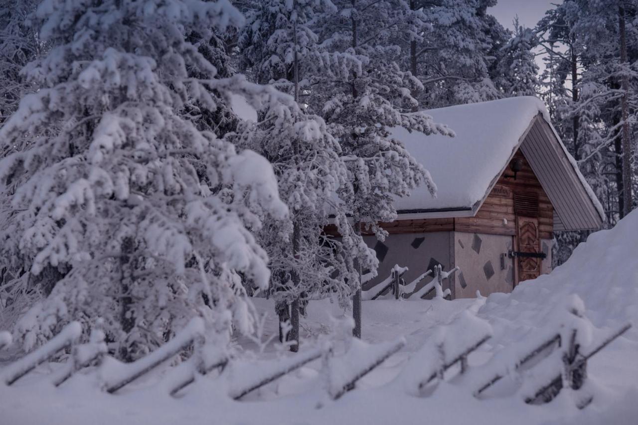 Harriniva Adventure Resort Cabins Муонио Екстериор снимка